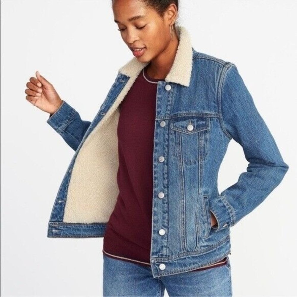 Old Navy Gender-Neutral Oversized Boyfriend Sherpa Jean Trucker Jacket Sz Large - Picture 1 of 10